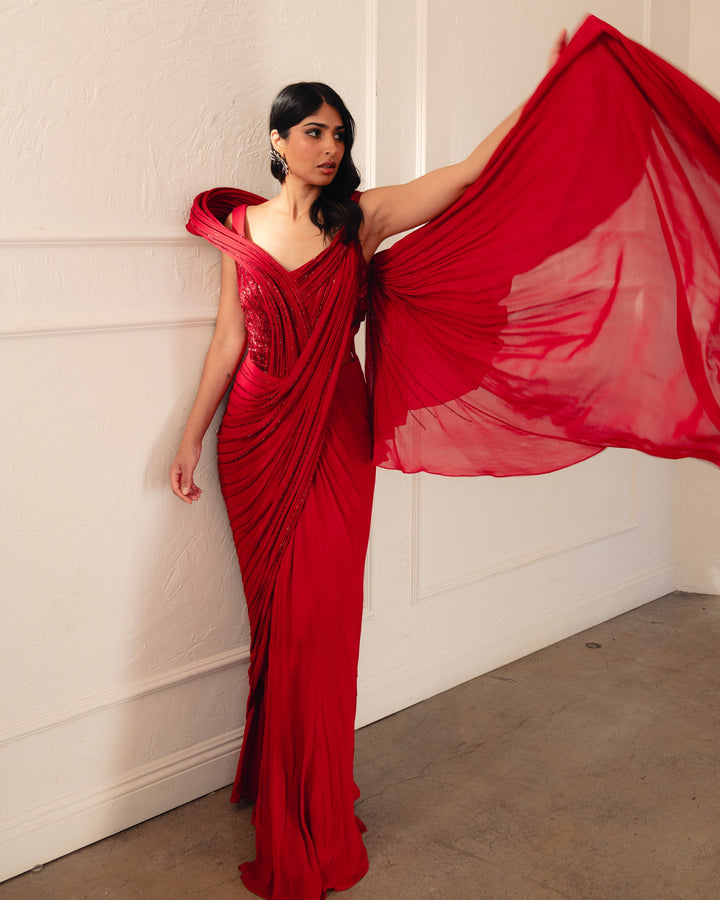Kiara Lava Red Sari Gown by Gaurav Gupta - detail